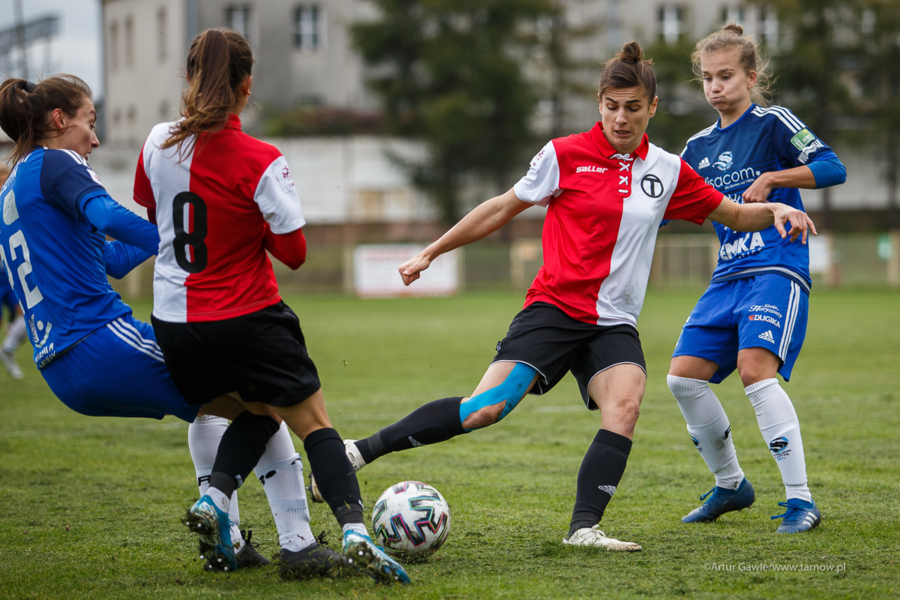 Mecz pierwszej ligi piłki nożnej kobiet: Tarnovia - Stomilanki Olsztyn
